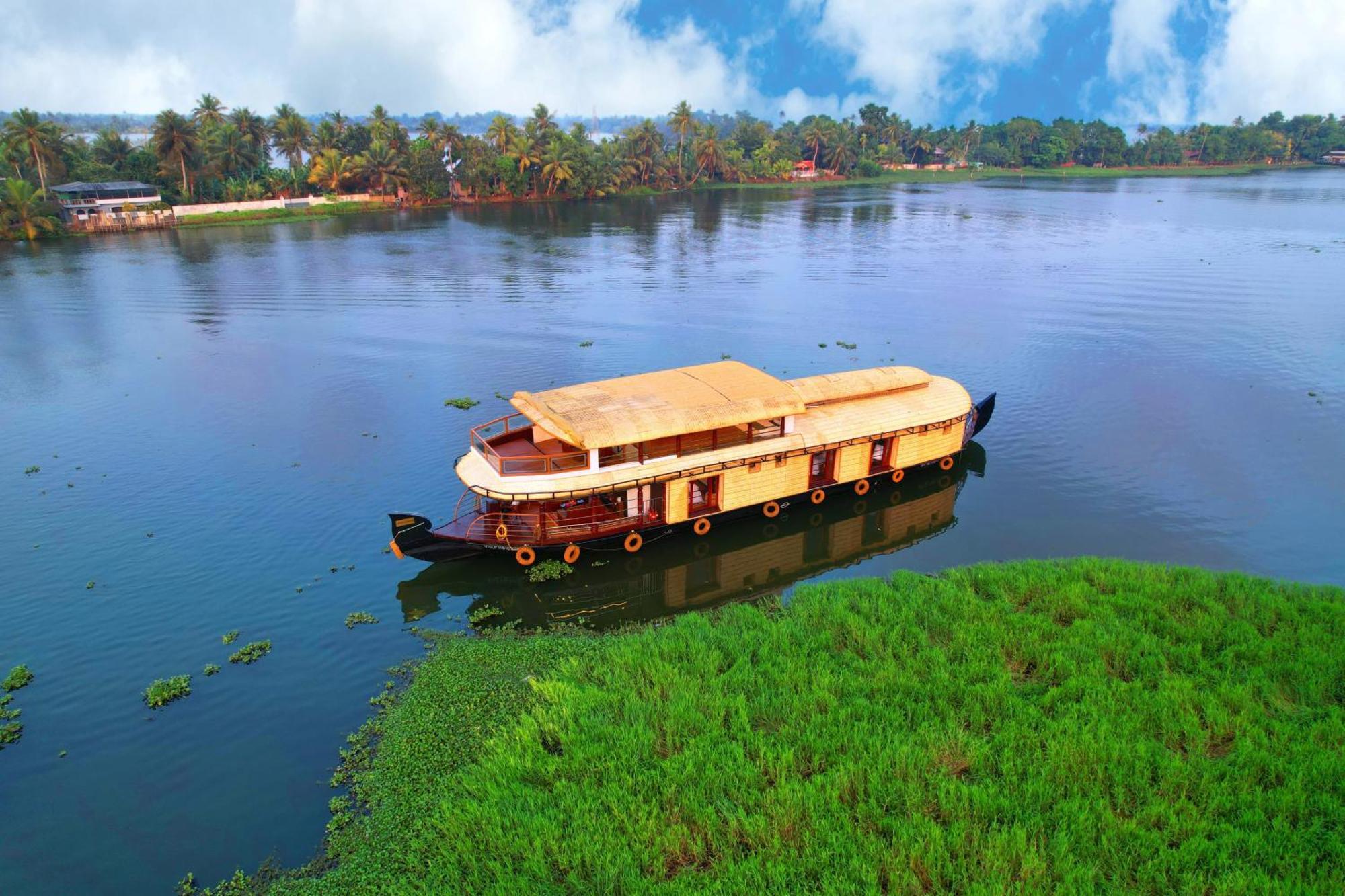 Alappuzha Indraprasthamlakecruise מראה חיצוני תמונה